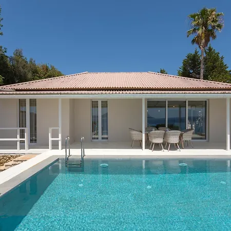 Azzure Vista Villa *